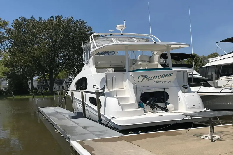 Slide: The Image of Silverton 39 Motor Yacht 2004 - 7