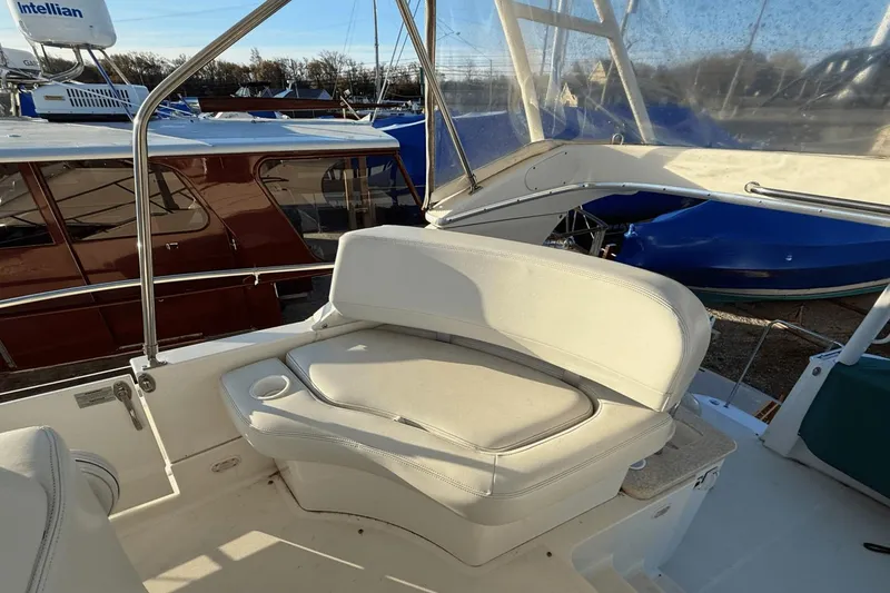 Slide: The Image of Silverton 39 Motor Yacht 2004 - 9