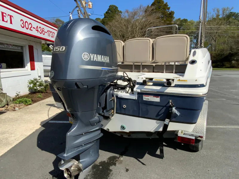 Slide: The Image of 2016 Hurricane Center Console 19 OB boat with Yamaha 150 outboard motor. - 8