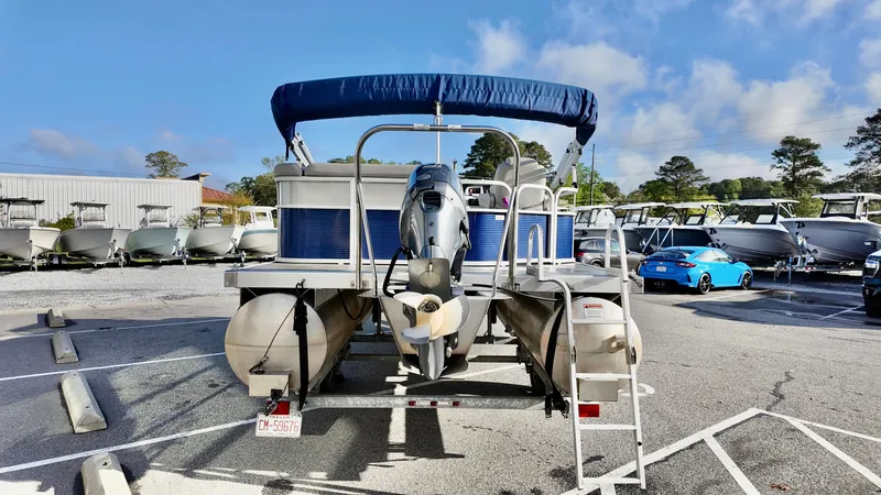 Slide: The Image of Bennington 20SV Saltwater Series 2021 - 4