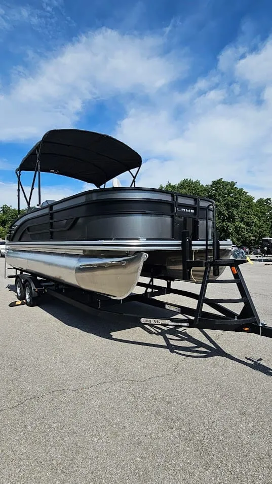 Slide: The Image of Lowe Pontoon SF214 2025 - 10