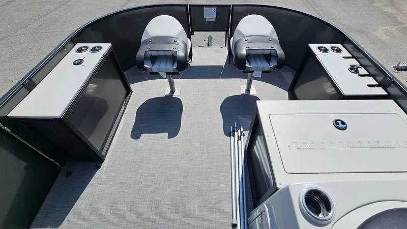 Slide: The Image of Lowe Pontoon SF214 2025 - 21