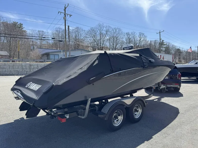 Slide: The Image of Yamaha 212SS 2013 - 6