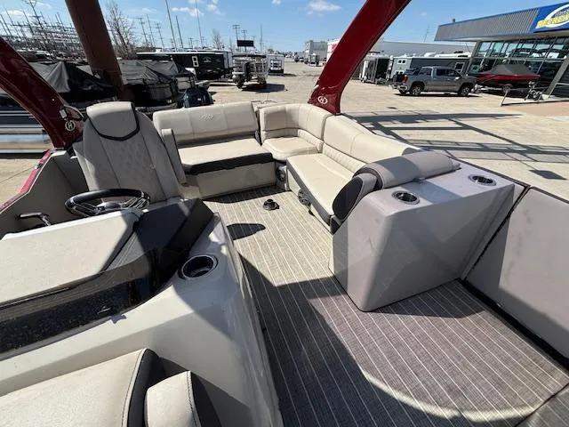 Slide: The Image of 2018 Harris Crowne SL 250 boat interior with spacious seating and modern design. - 44