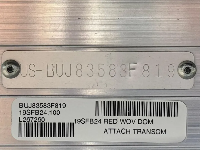 Slide: The Image of 2019 Sun Tracker Fishin' Barge 24 DLX identification plate with serial and model numbers. - 33