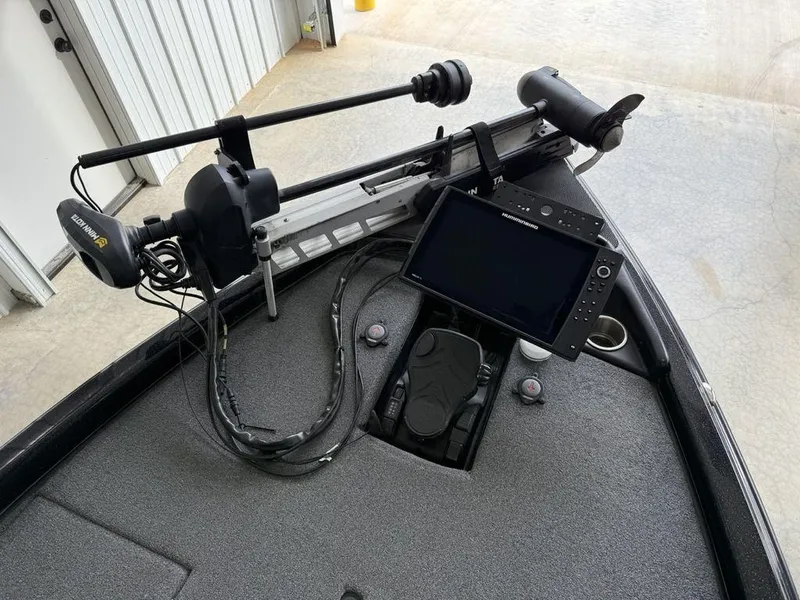 Slide: The Image of 2021 Phoenix 721 ProXP boat with trolling motor and fishfinder on deck. - 5