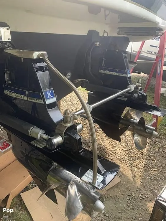 Slide: The Image of 2002 Maxum 3100SCR for sale in Falmouth, MA - 18