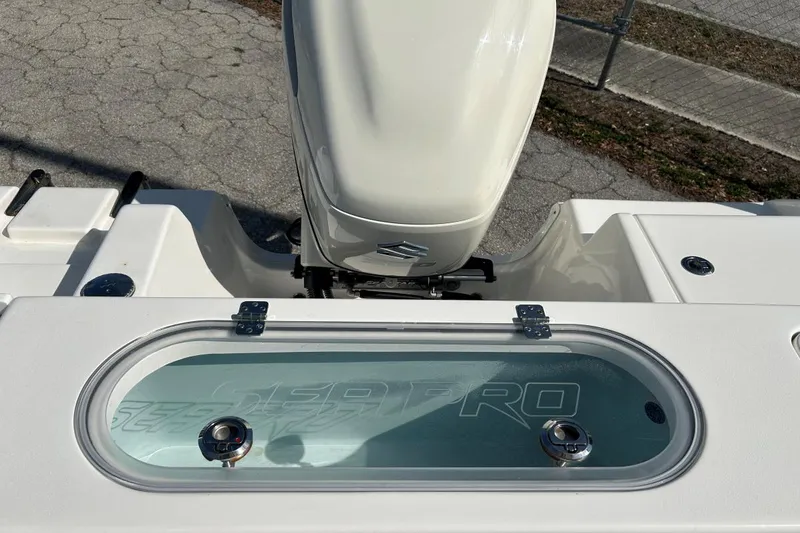 Slide: The Image of 2021 Sea Pro 219 Deep-V boat with Suzuki outboard motor and livewell. - 15