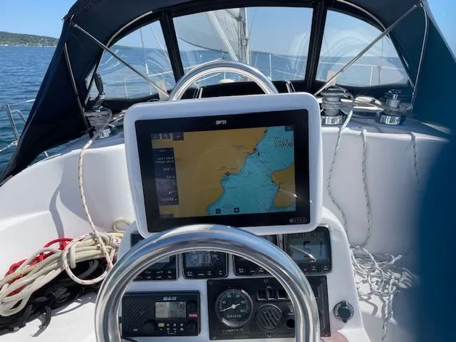 Slide: The Image of Sailboat cockpit with GPS navigation system, Hunter 380, 1999 model. - 41