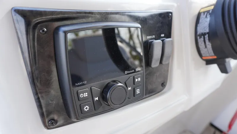 Slide: The Image of SunCatcher Select 322SS 2023 - 11