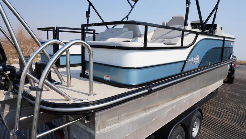 Slide: The Image of SunCatcher Select 322SS 2023 - 3