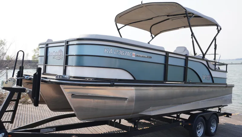 Slide: The Image of SunCatcher Select 322SS 2023 - 4