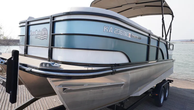 Slide: The Image of SunCatcher Select 322SS 2023 - 5