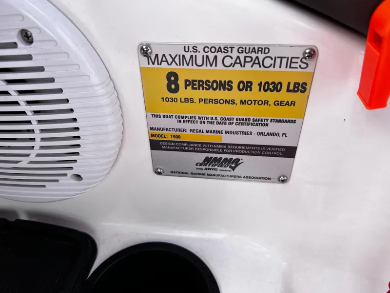 Slide: The Image of 2006 Regal 1900 Bowrider capacity plate: 8 persons or 1030 lbs, U.S. Coast Guard compliant. - 15
