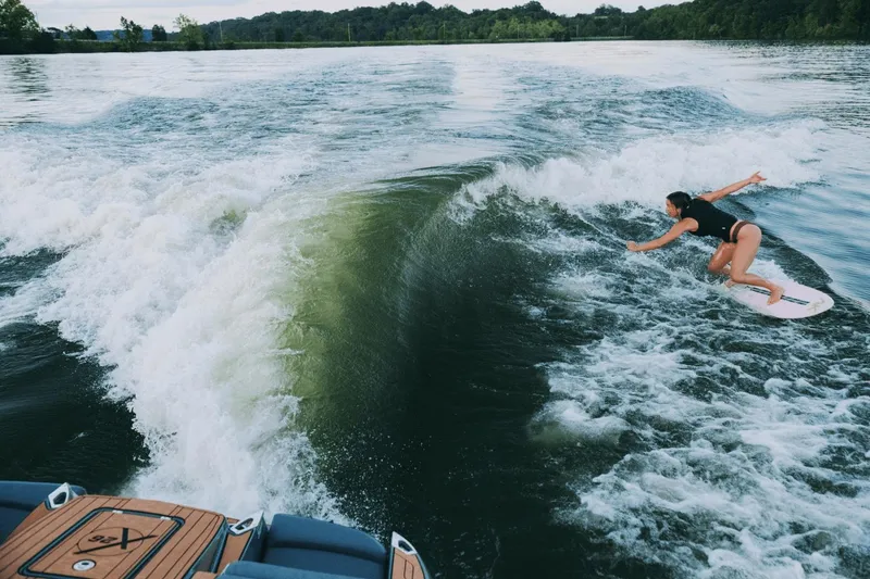 Slide: The Image of MasterCraft X26 2025 - 15