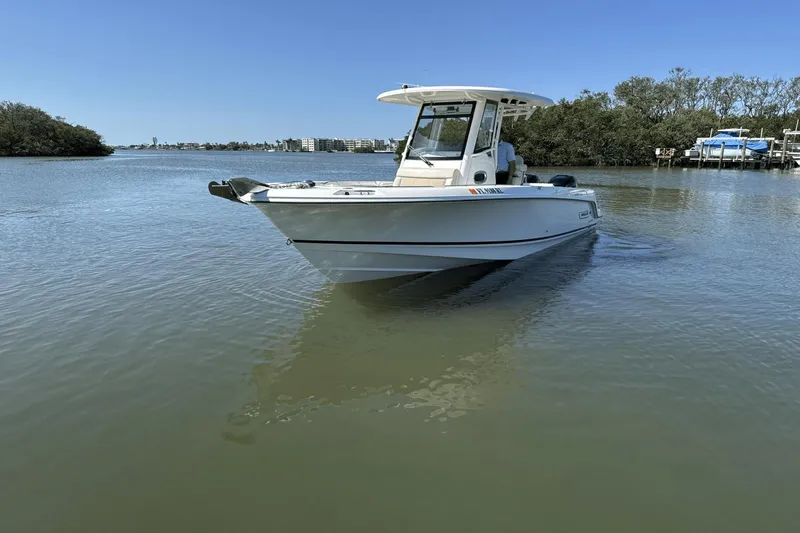 Slide: The Image of Boston Whaler 250 Outrage 2017 - 8