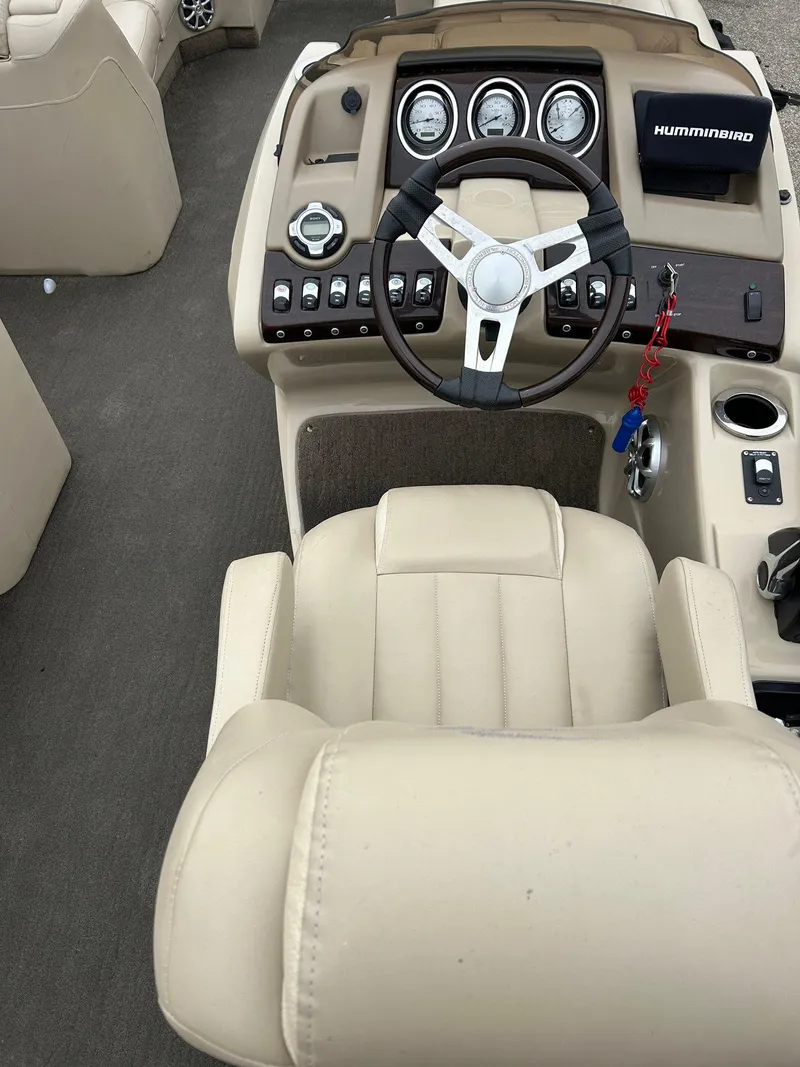 Slide: The Image of Bennington 2550 RCL 2014 - 51