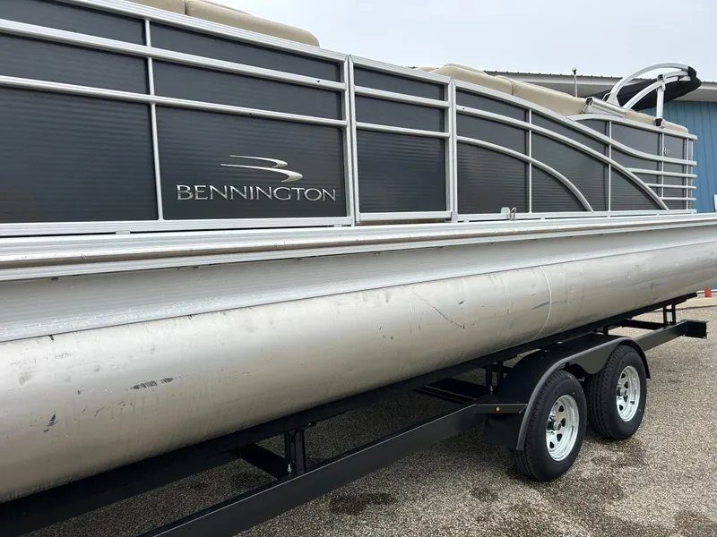 Slide: The Image of Bennington 2550 RCL 2014 - 53