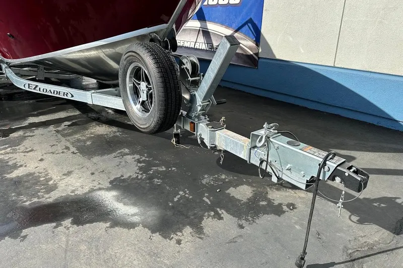 Slide: The Image of Trailer hitch of a 2025 Duckworth 20 Advantage SE boat on EZ Loader trailer. - 4