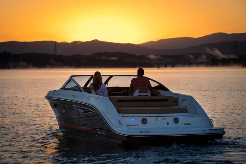 Slide: The Image of Sea Ray 310 SLX 2016 - 9