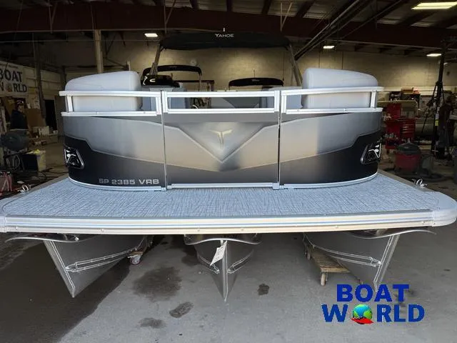 Slide: The Image of Tahoe Sport 2385 Swingback (VRB) Tritoon & Honda 4-Strok 2025 - 34