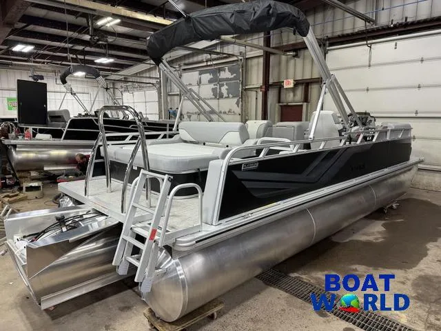 Slide: The Image of Tahoe Sport 2385 Swingback (VRB) Tritoon & Honda 4-Strok 2025 - 45