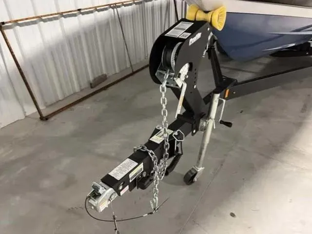 Slide: The Image of Yamaha 222SD 2023 - 2