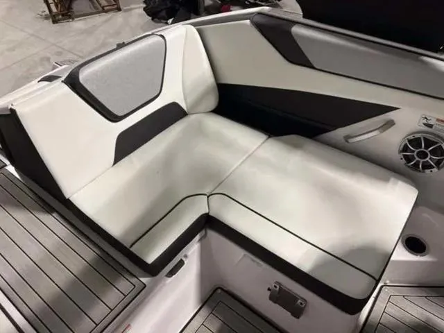 Slide: The Image of Yamaha 222SD 2023 - 8