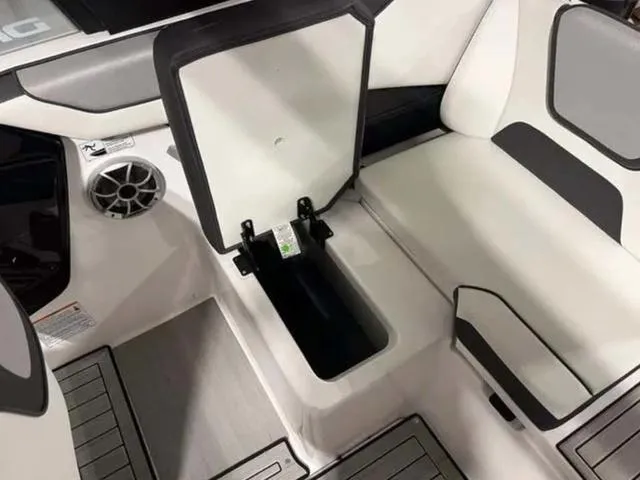 Slide: The Image of Yamaha 222SD 2023 - 9