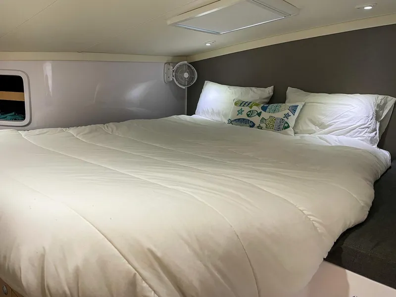 Slide: The Image of Seawind 1260 2023 - 66