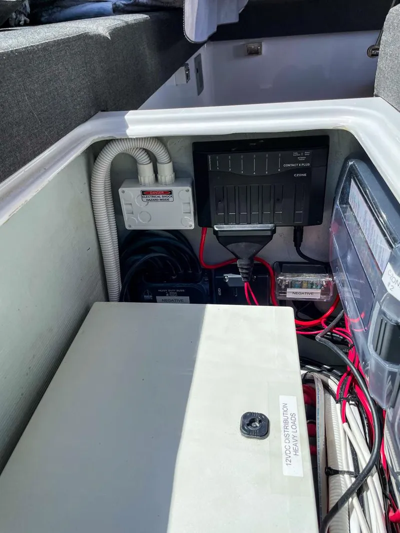 Slide: The Image of Seawind 1260 2023 - 78