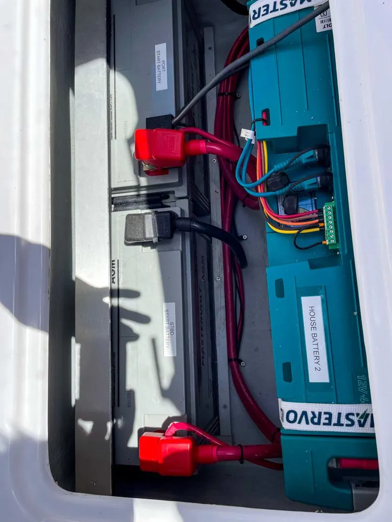 Slide: The Image of Seawind 1260 2023 - 81