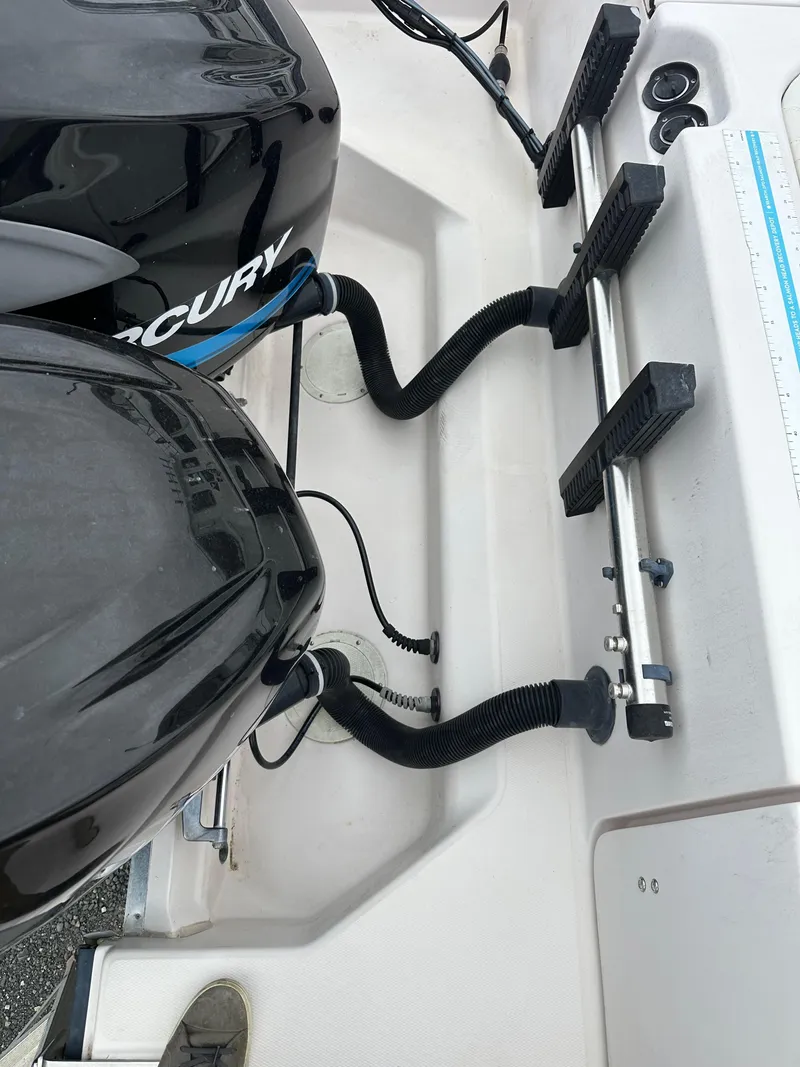 Slide: The Image of 2001 Grady-White Sailfish 282 boat with dual Mercury outboard engines. - 9