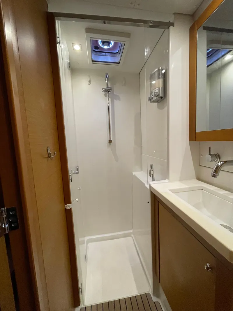 Slide: The Image of Lagoon 450 F 2016 - 103