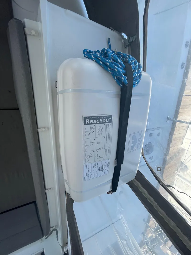 Slide: The Image of Lagoon 450 F 2016 - 60