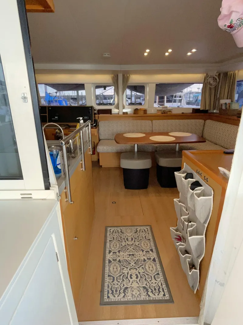 Slide: The Image of Lagoon 450 F 2016 - 64