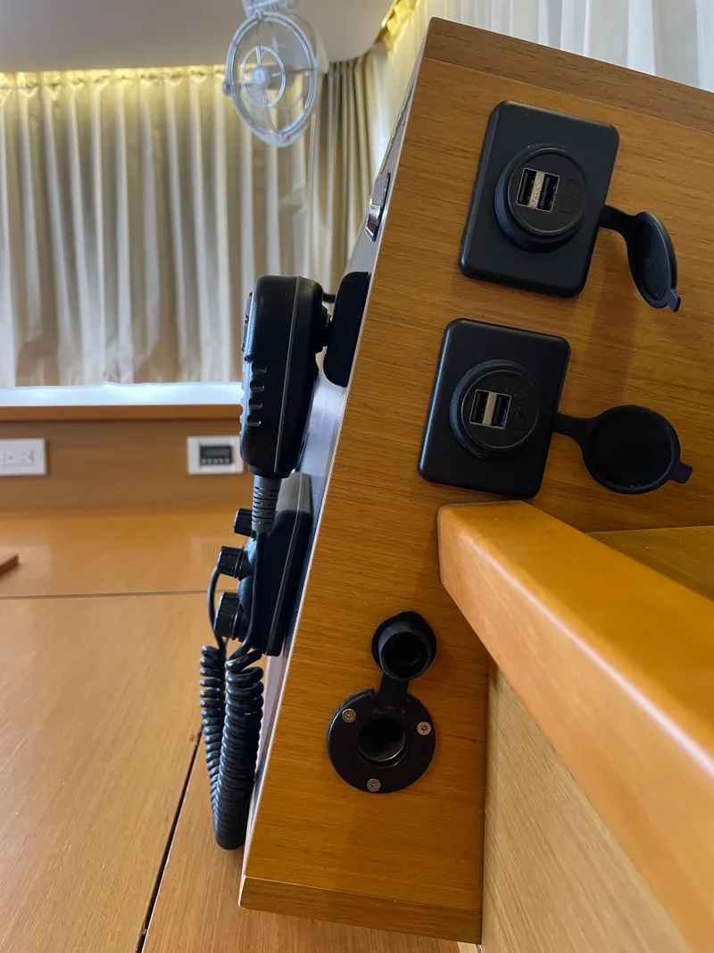 Slide: The Image of Lagoon 450 F 2016 - 75