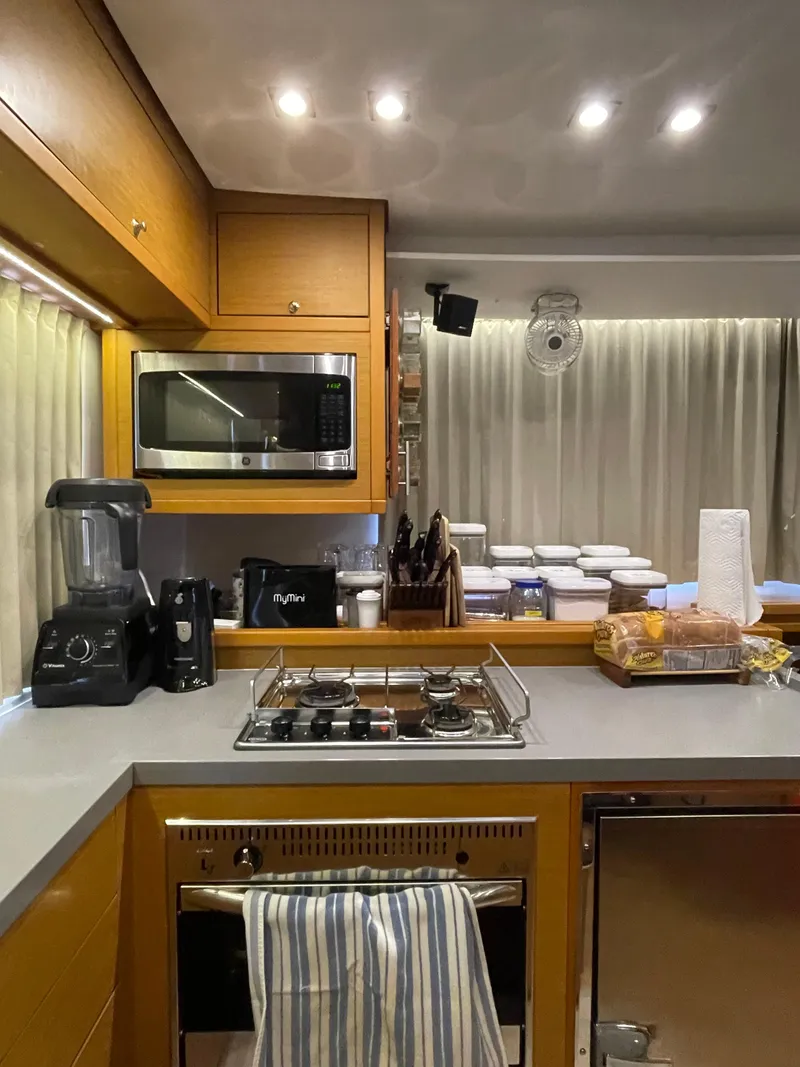 Slide: The Image of Lagoon 450 F 2016 - 85