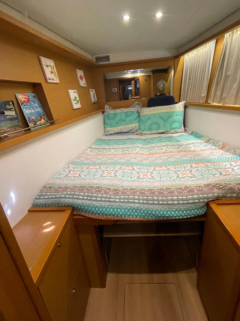 Slide: The Image of Lagoon 450 F 2016 - 93