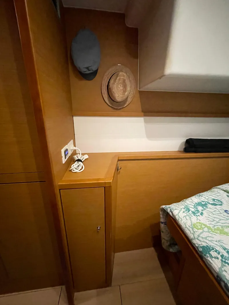 Slide: The Image of Lagoon 450 F 2016 - 95