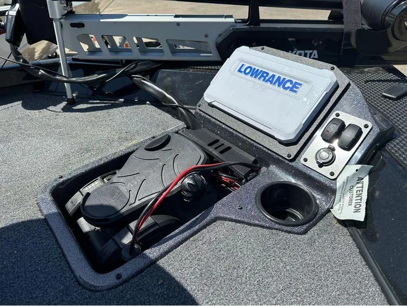 Slide: The Image of Ranger RT198P 2025 - 3