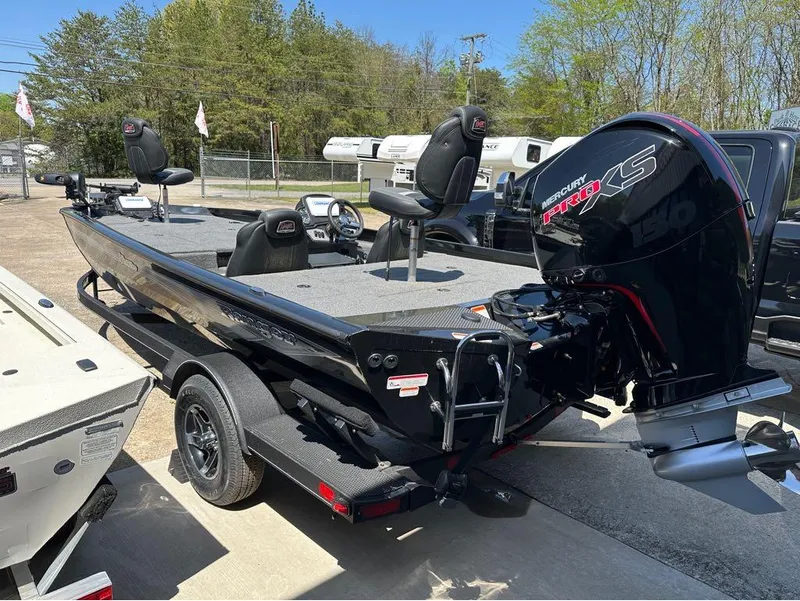 Slide: The Image of Ranger RT198P 2025 - 6