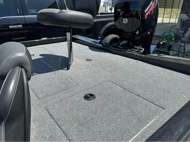 Slide: The Image of Ranger RT198P 2025 - 9