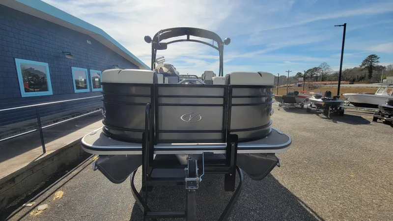 Slide: The Image of Veranda VP22RCT 2022 - 4