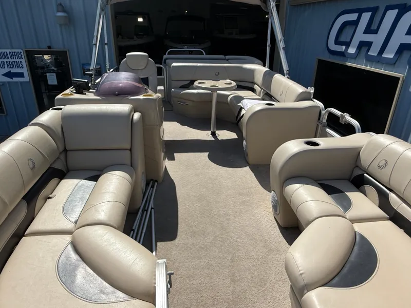 Slide: The Image of Lowe Ss 210 2015 - 8