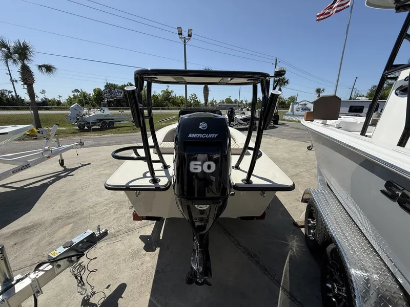 Slide: The Image of Xplor Delta 18 Tiller GUIDE SERIES 2025 - 5