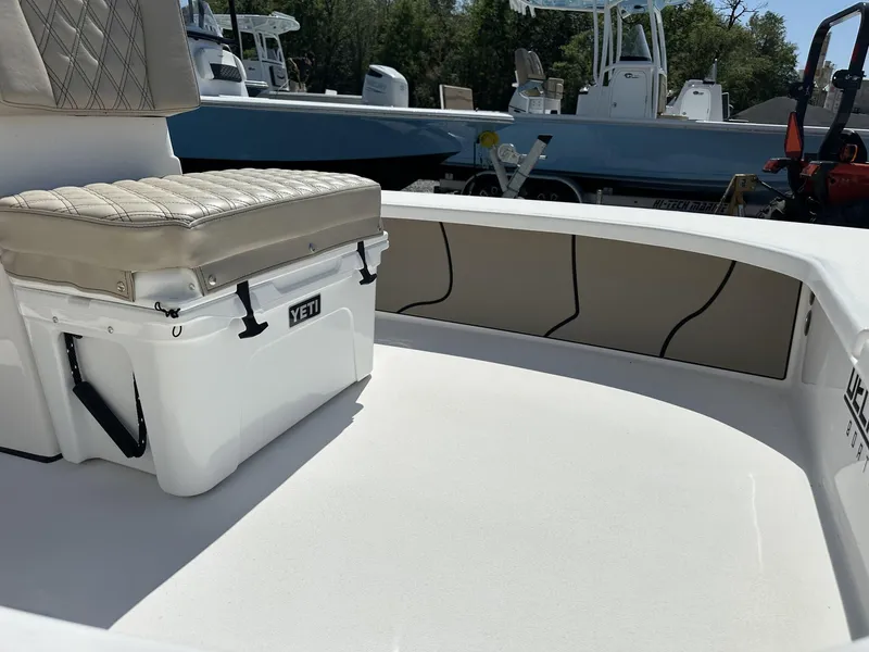 Slide: The Image of Xplor Delta 18CC GUIDE SERIES 2025 - 6