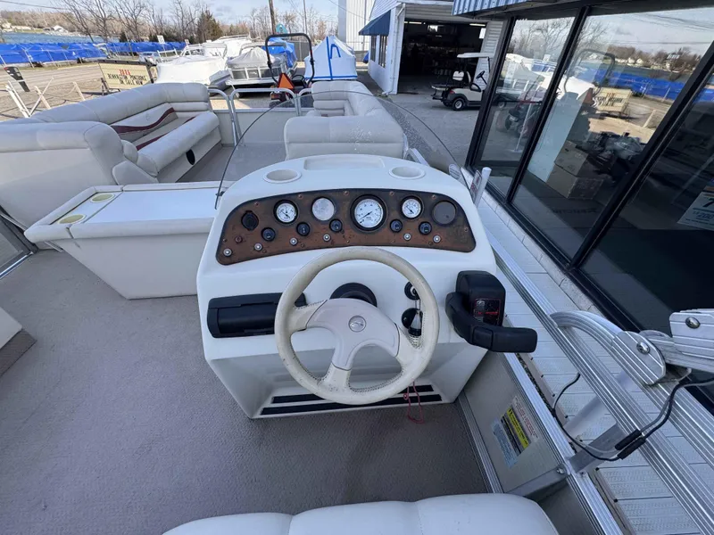 Slide: The Image of Bennington 2250LX 2000 - 11