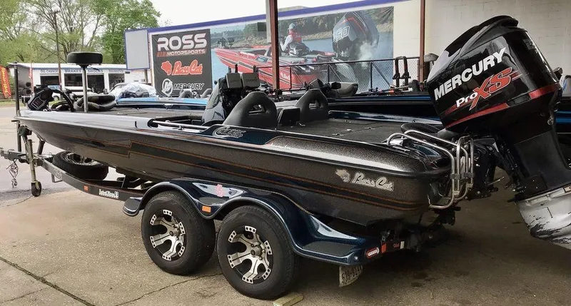 Slide: The Image of Bass Cat Cougar Advantage 2013 - 1