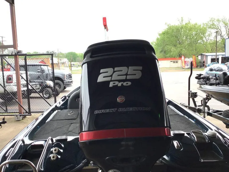 Slide: The Image of Bass Cat Cougar Advantage 2013 - 4